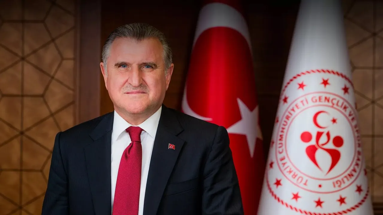 Bakan Bak'tan Ayhancan Güven için tebrik mesajı