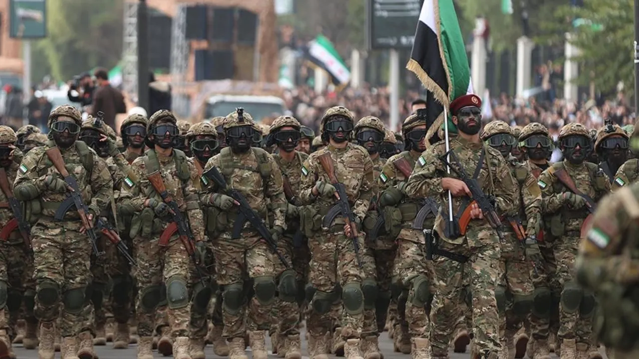 Suriye ordusu Halep’te YPG hedeflerine operasyon başlattı