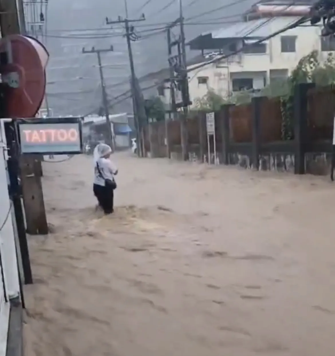 Tayland’da seller 2,1 milyon kişiyi etkiledi, 13 kişi yaşamını yitirdi
