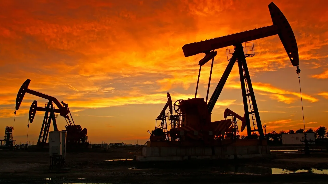 Brent petrolün varili 60,66 dolara geriledi