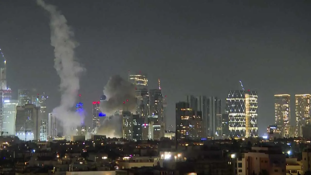 İran'dan İsrail'e misilleme: Yüzlerce balistik füze fırlatıldı