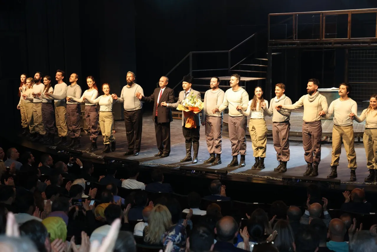 EHSİM 27. yılını tiyatro etkinliğiyle kutladı