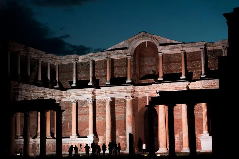 Lidya’nın kalbi gece ışıklarıyla yeniden canlanıyor!