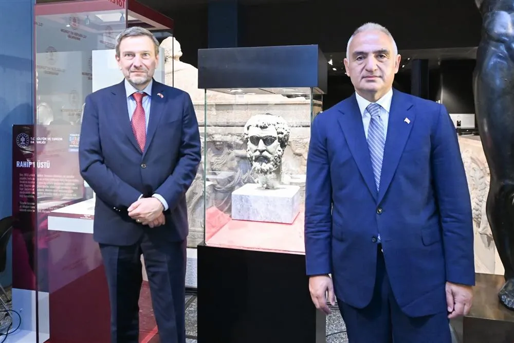 Septimius Severus’un başı heykeli anavatanında