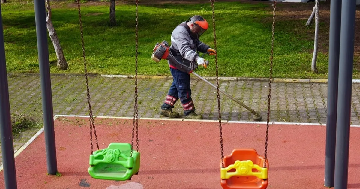 İstanbul Maltepe'de parklar bayrama hazırlanıyor