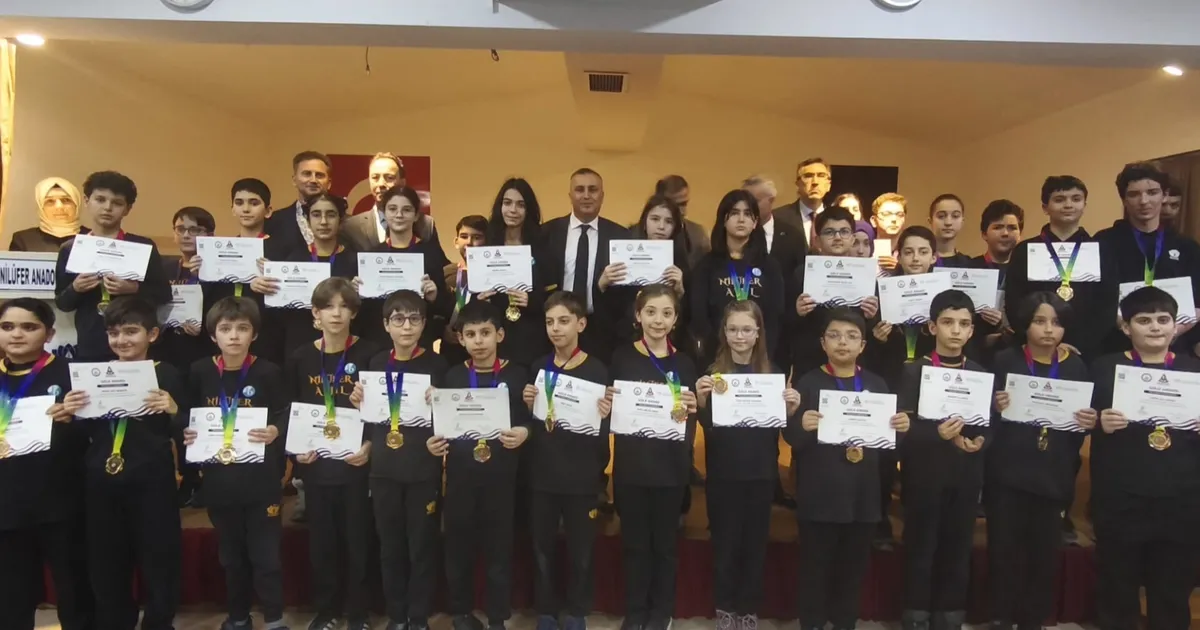 Bursa'da Nilüfer AİHL öğrencilerinden uluslararası matematik başarısı