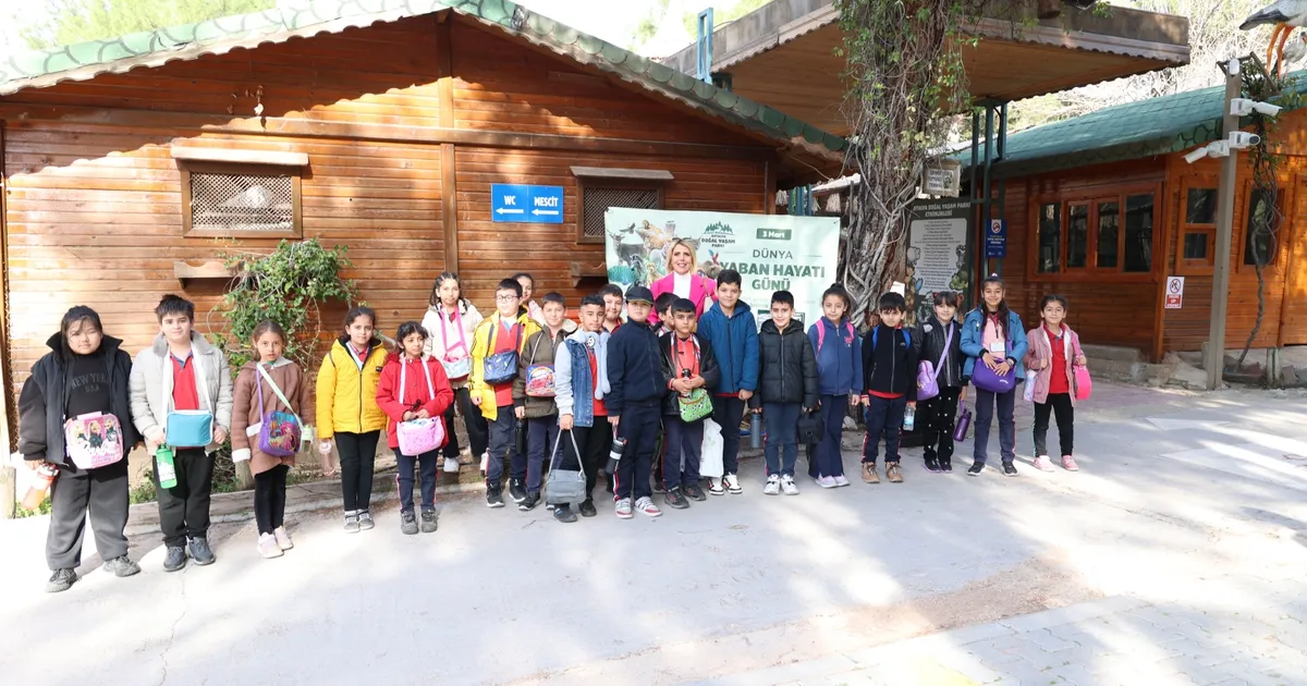 Antalya Doğal Yaşam Parkında “Yaban Hayatı Günü” kutlandı