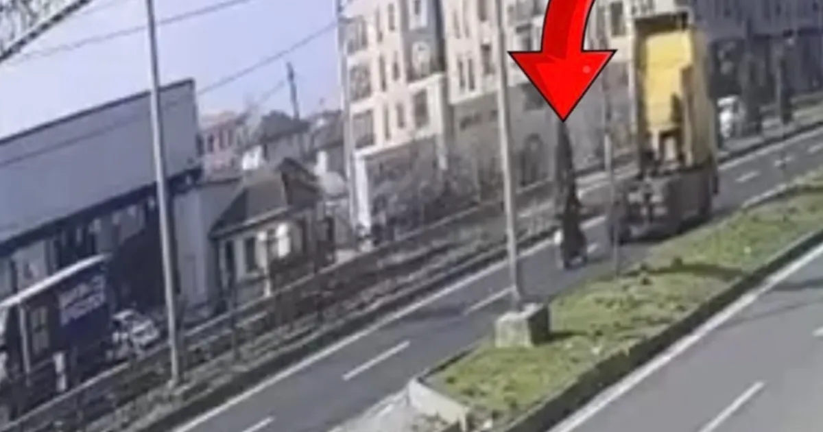 Düzce'de motosiklet tıra arkadan çarptı: 1 yaralı