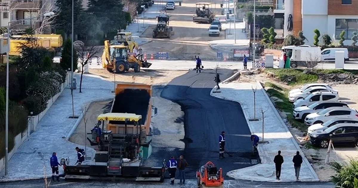 Denizli Gerzele Mahallesi’nde asfalt seferberliği başladı