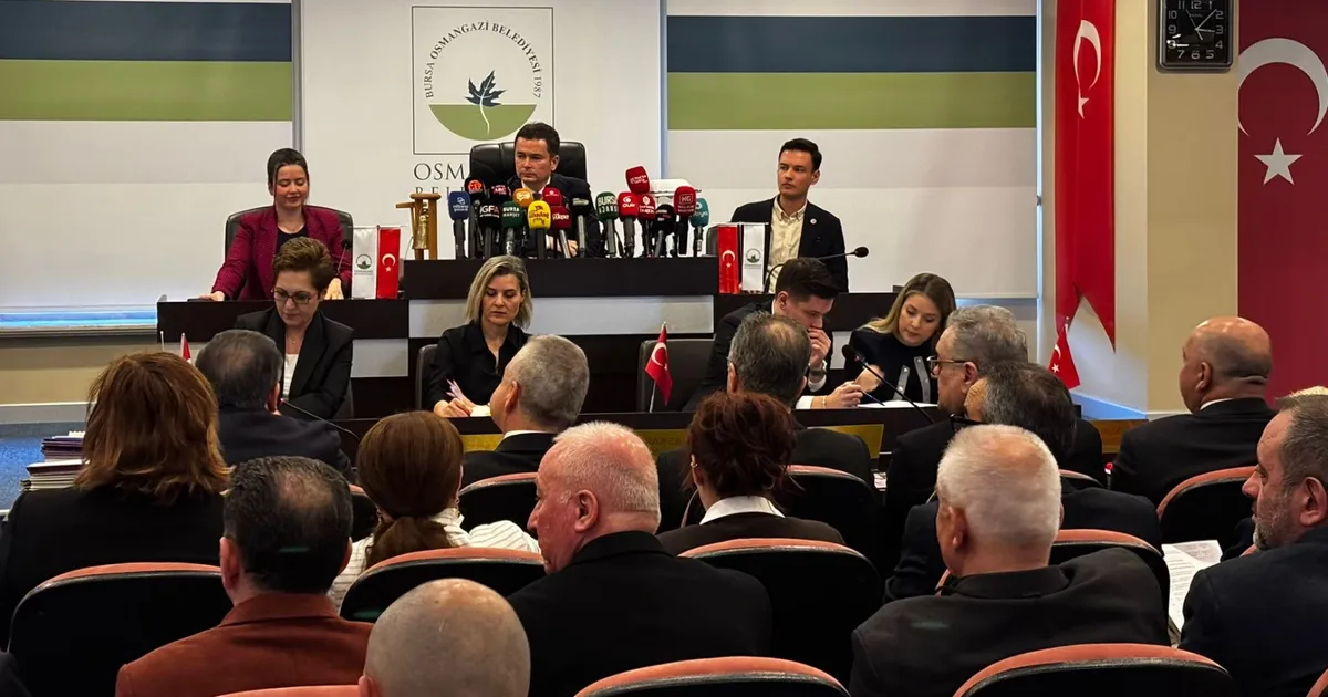 Bursa Osmangazi Meclisi'nde Tanju Özcan gerginliği!