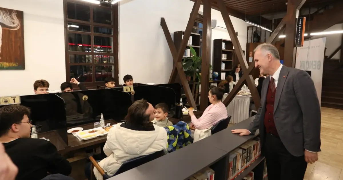 Bursa İnegöl’de Başkan Taban öğrencilerle buluştu