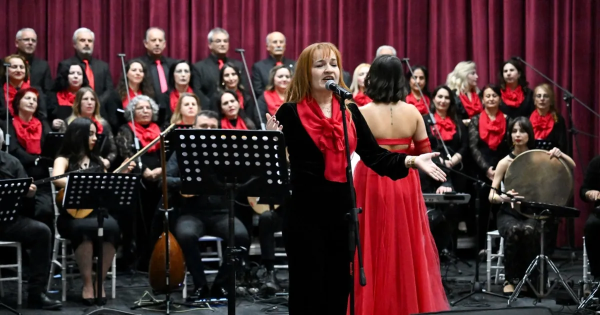 Dayanışmanın türküsü Bornova’da yükseldi