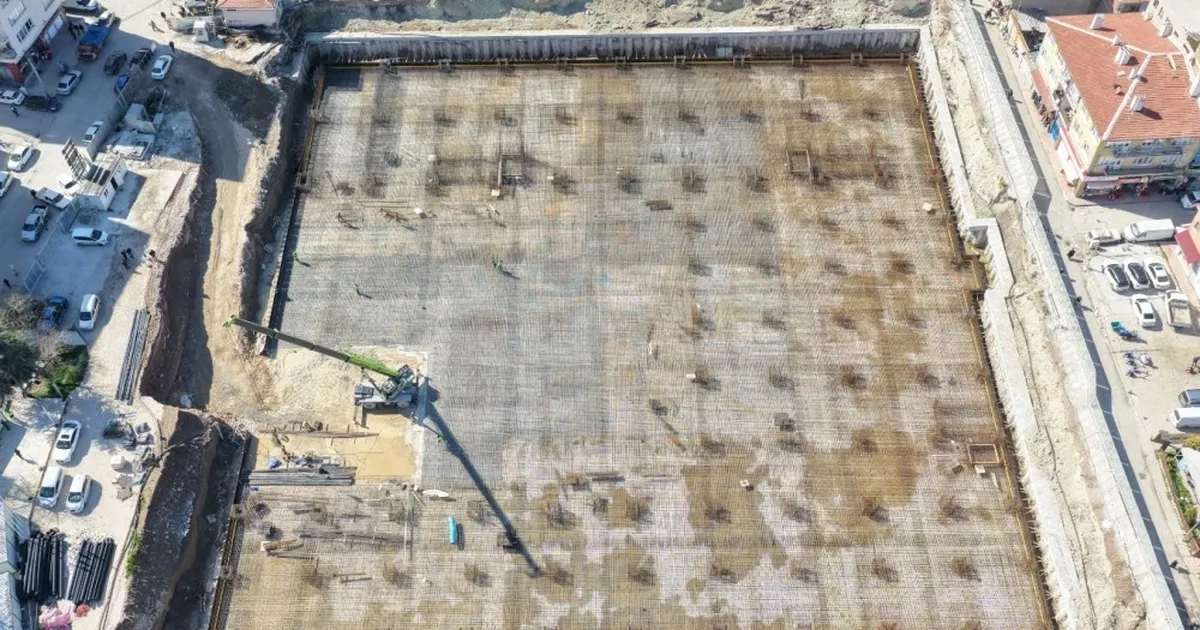 Eskişehir’de Kurtuluş Kapalı Pazar Yeri’nde çalışmalar hızla ilerliyor