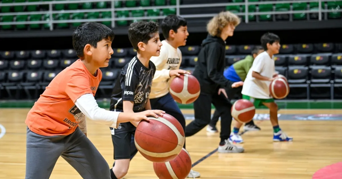 İzmir Bornova’da çocuklar sporla büyüyor