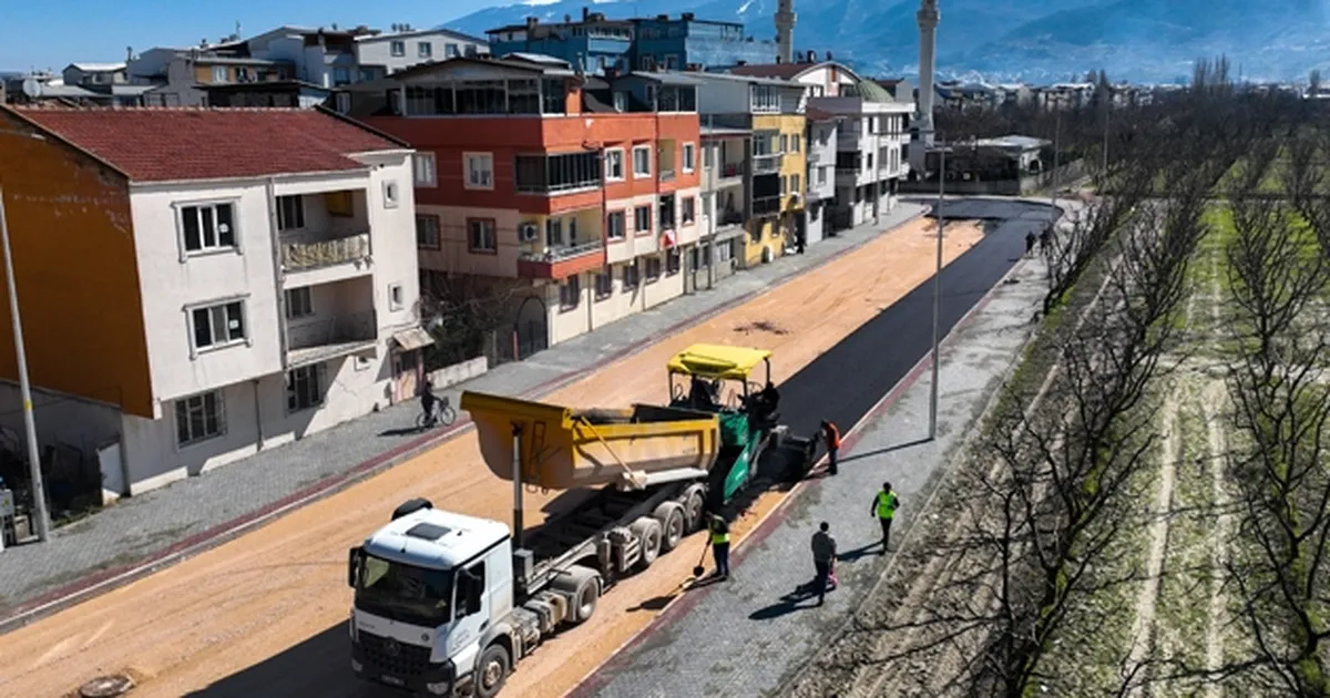 Bursa Gürsu'da yol genişletme çalışmaları sürüyor
