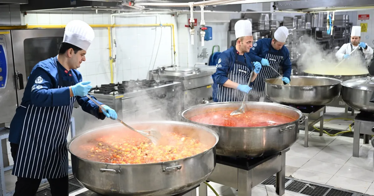 Bursa'nın dayanışma mutfağı büyüyor