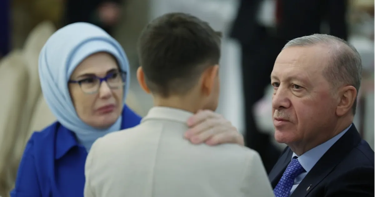 Cumhurbaşkanı Erdoğan çocuklarla iftar yaptı