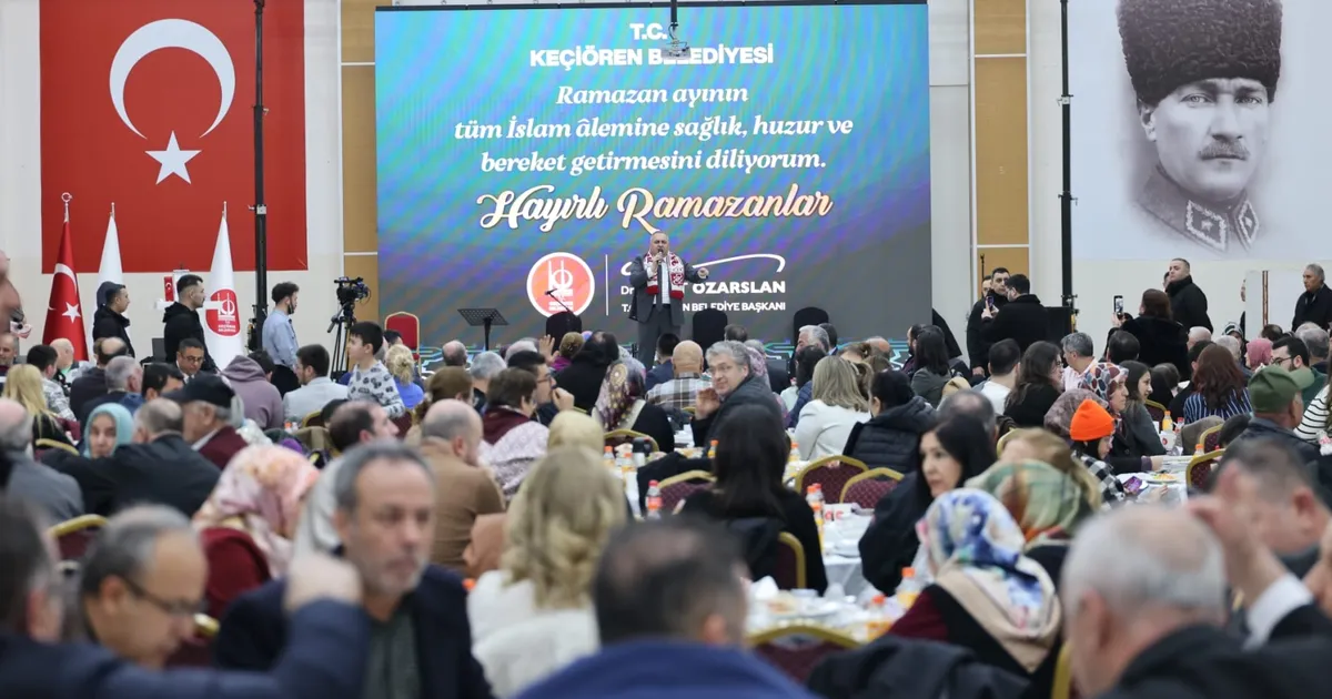 Başkan Özarslan iftarda Sivaslılarla buluştu