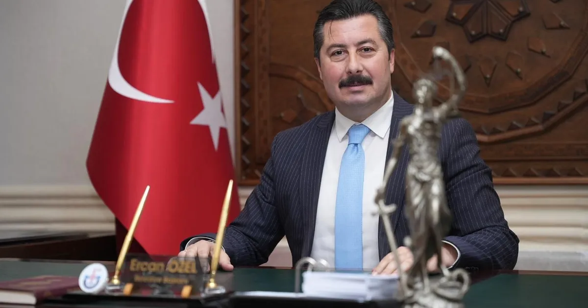 Başkan Ercan Özel’den 8 Mart mesajı: "Kadınlar toplumun mimarıdır"