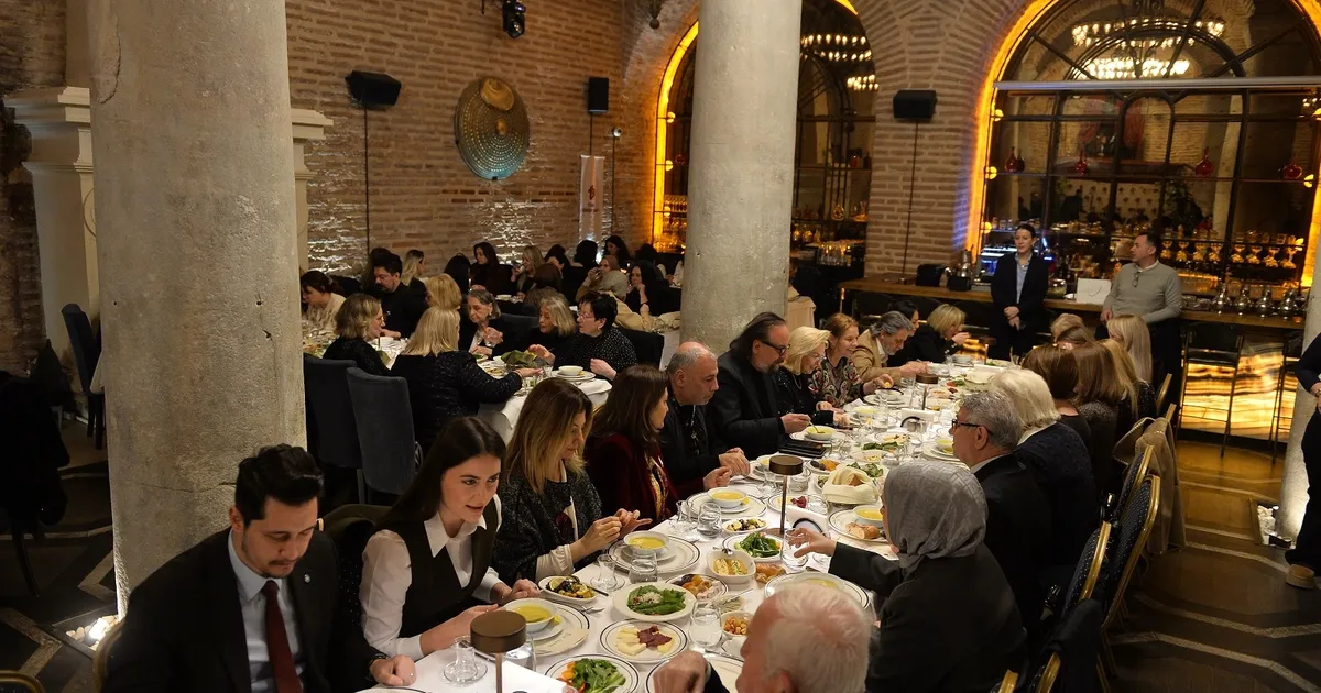 Türk Böbrek Vakfı yararına ünlü isimleri bir araya geldi