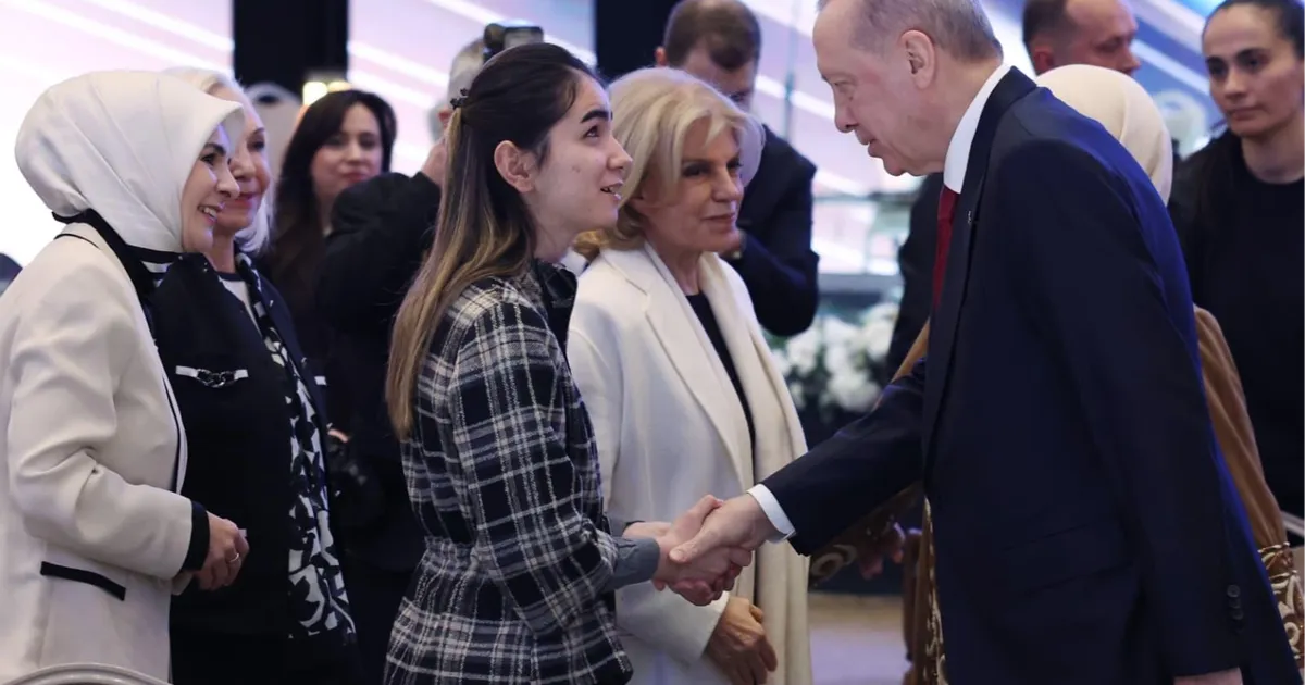 Erdoğan: Kadına şiddete sıfır tolerans politikamız sürecek