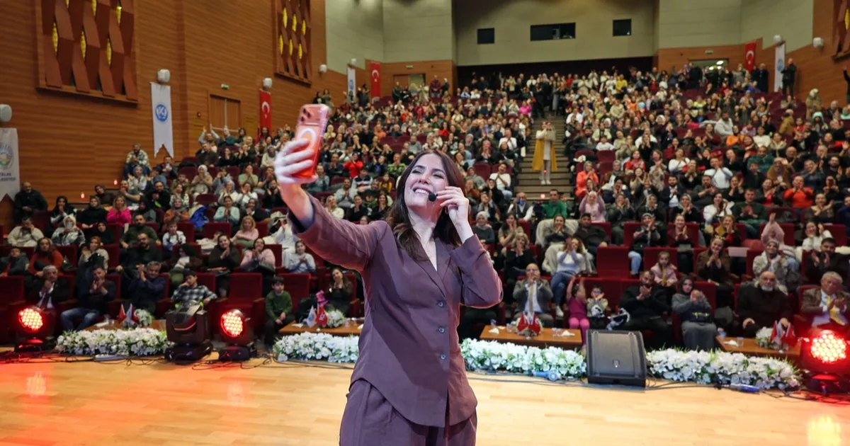 Kayseri Talas'ta Dilek Cesur rüzgarı - Gündem Haberleri