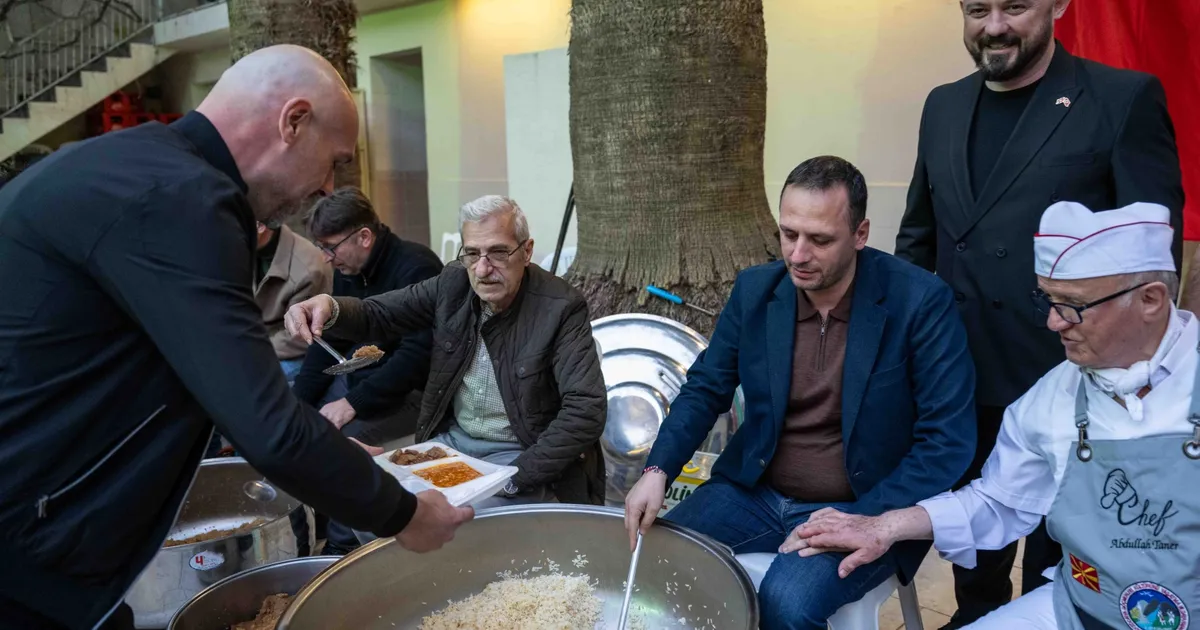 Başkan Eşki Makedonya göçmenlerinin iftar sofrasına konuk oldu - Gündem Haberleri