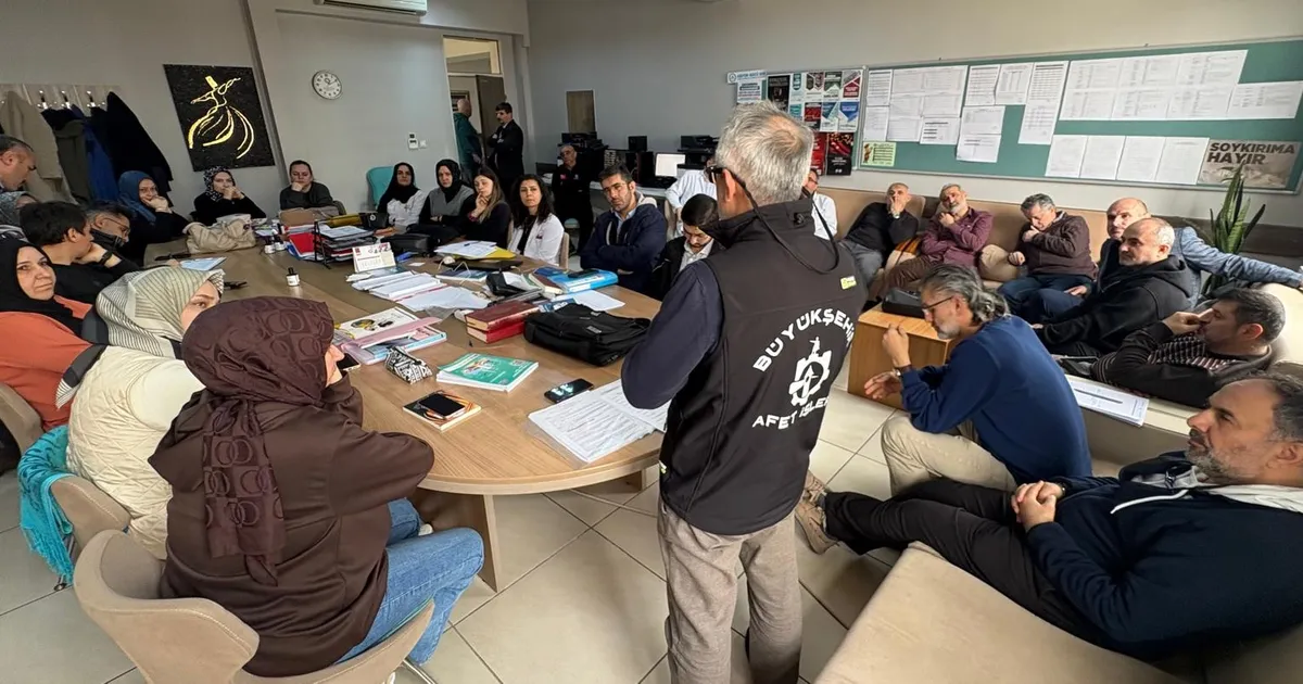 Kocaeli'de Deprem Haftası’nda 2 bin 700 kişiye afet bilinci - Eğitim Haberleri