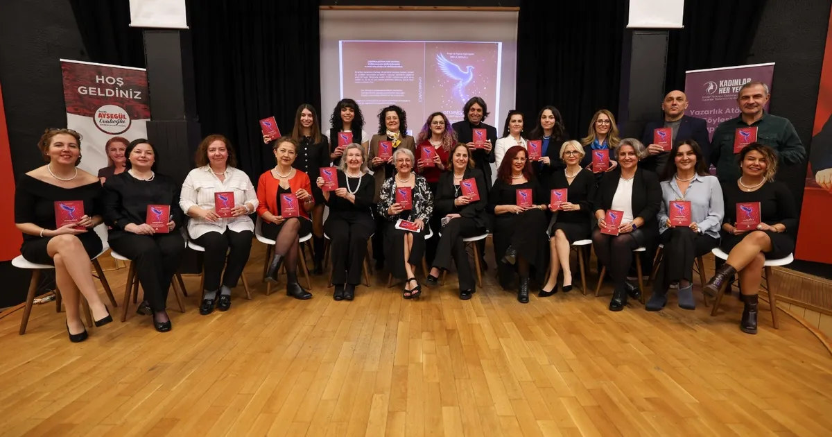 Bakırköy’de kadınların kaleminden “onsekizİNCİ” okurlarla buluştu