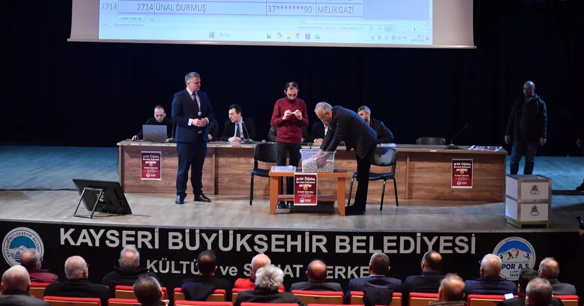 Kayseri'de “Arılar Çoğalsın, Bereket Katlansın”da kura heyecanı