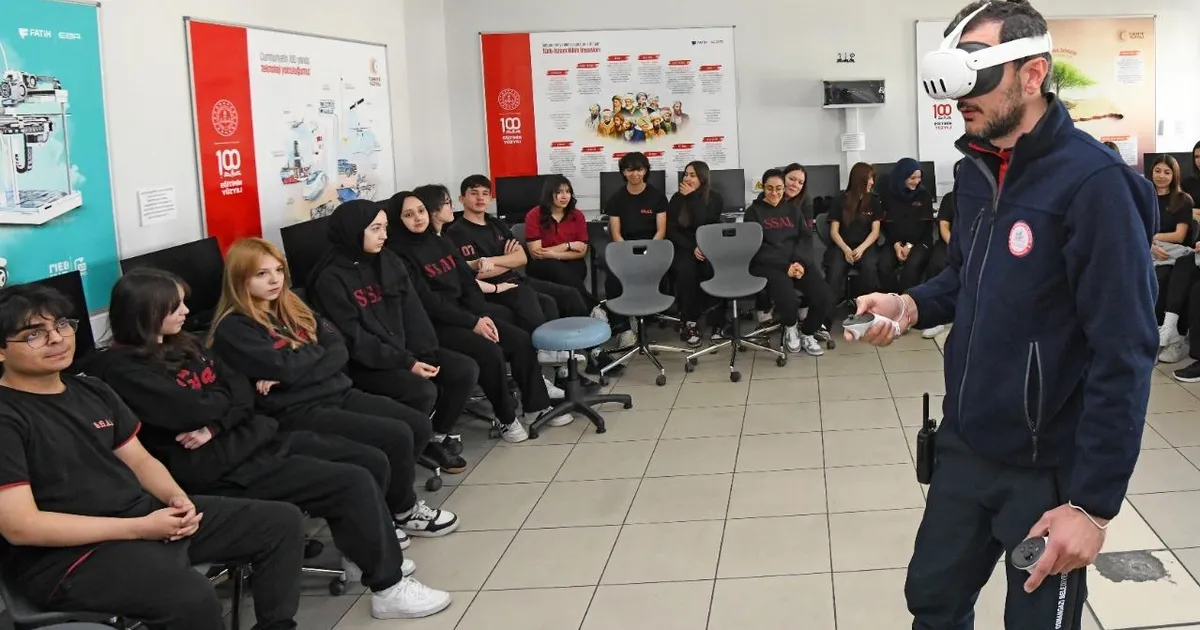 Bursa Osmangazi’de VR destekli afet tatbikatı - Eğitim Haberleri