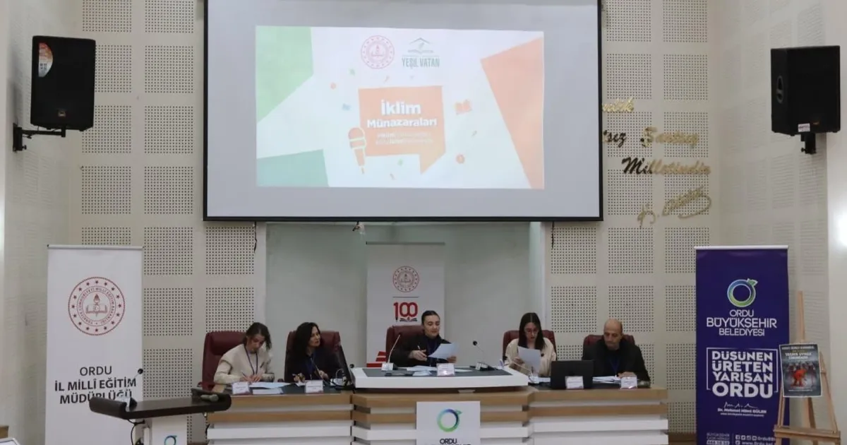 Ordu’da gençler fikirleriyle yarışıyor