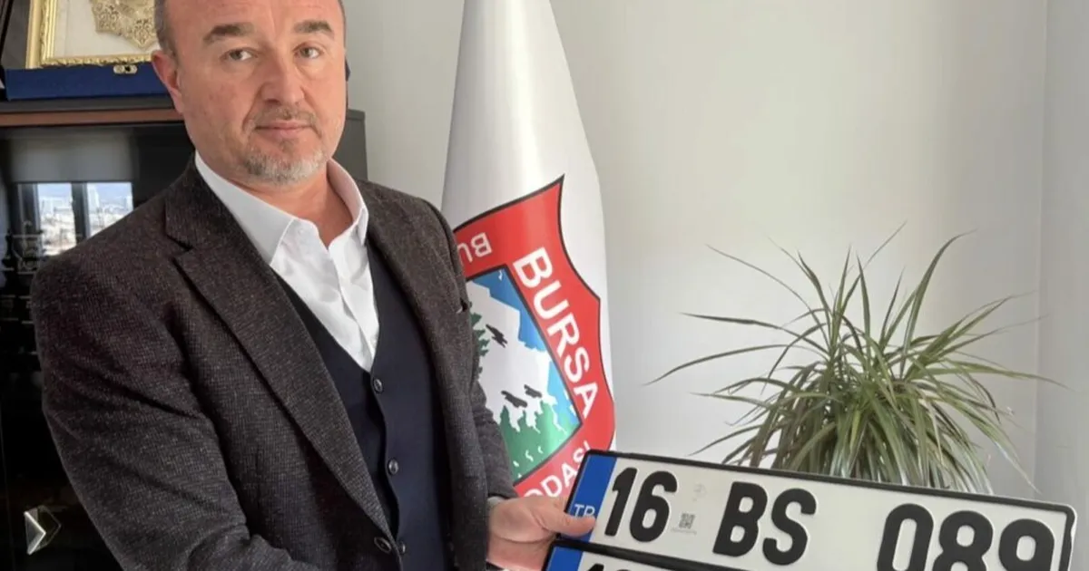 Plaka Ahmet, Türkiye gündeminde! APP plaka komedisi…