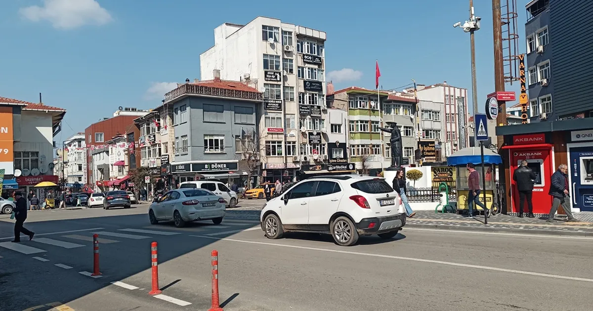 Keşan’da meydan ismi tartışması... Tekel Meydanı mı, Alparslan Türkeş Meydanı mı? - Gündem Haberleri