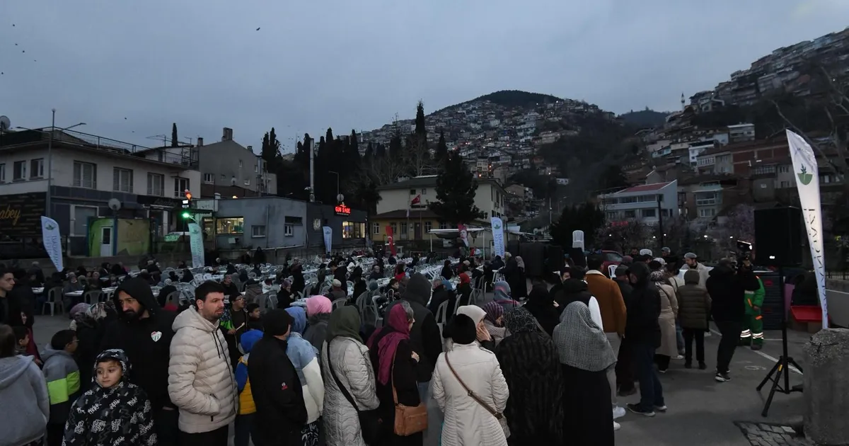 Bursa Osmangazi’de gönül sofraları büyüyor