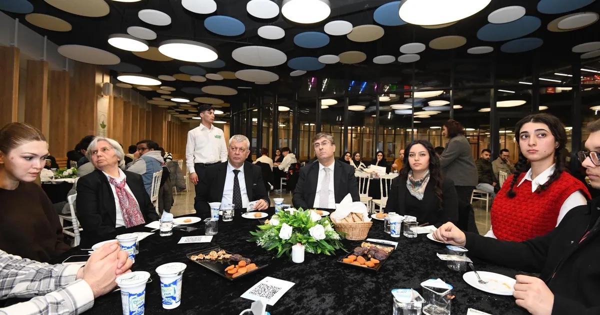 Bursa Osmangazi’de gençlerle birlikte geleceğe bakış