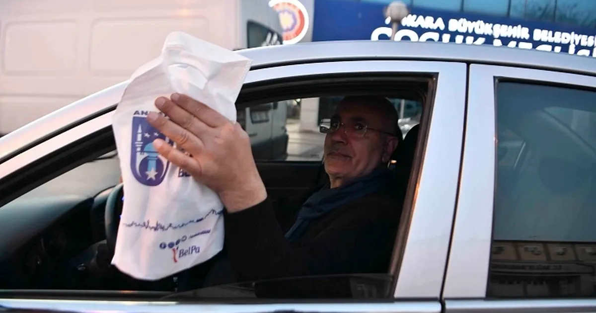 Başkentte moto kuryeli iftar desteği - Gündem Haberleri