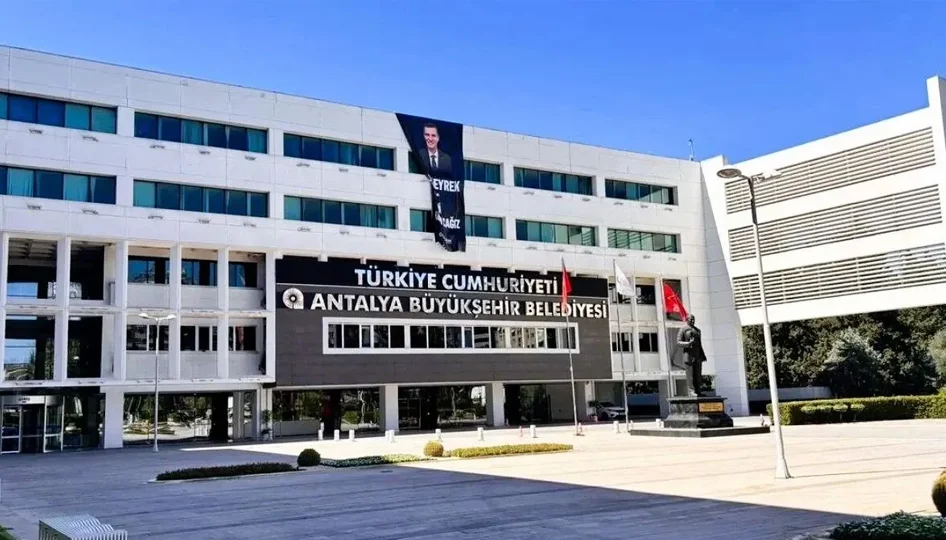 Antalya’da rüşvet ve yolsuzluk davasında ilk duruşma yarın