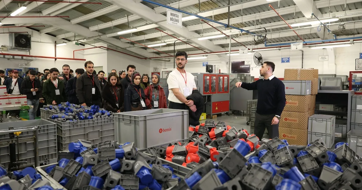 Bursa Osmangazi’de genç girişimciler üretim dünyasını tanıdı