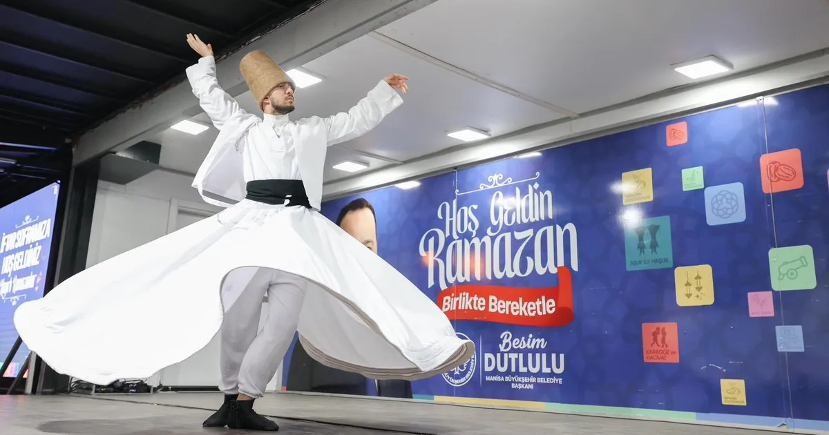 Alaşehirliler Manisa'nın sofrasında Ramazan ruhunu yaşadı