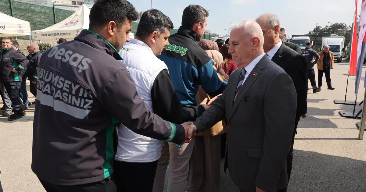 Bursa Büyükşehir ailesi bayramlaştı