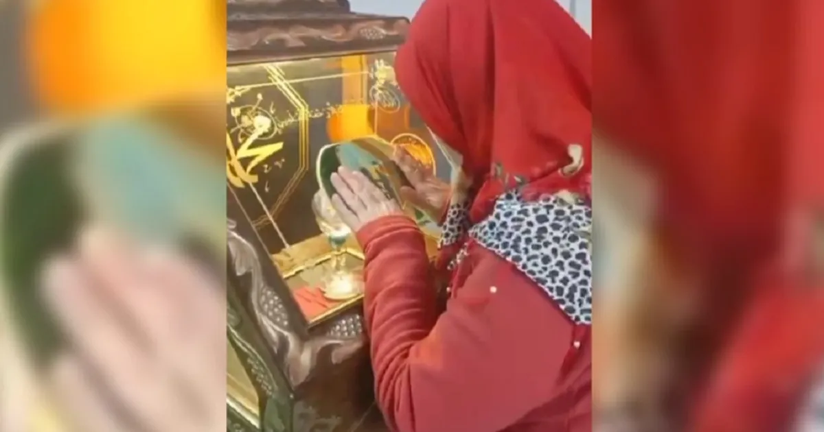 Pazaryeri’nde Kadir Gecesi’nde Sakal-ı Şerif’e yoğun ilgi - Gündem Haberleri