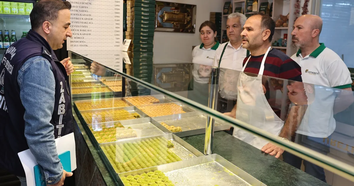 Bursa Nilüfer’de tatlı üreticilerine sıkı denetim