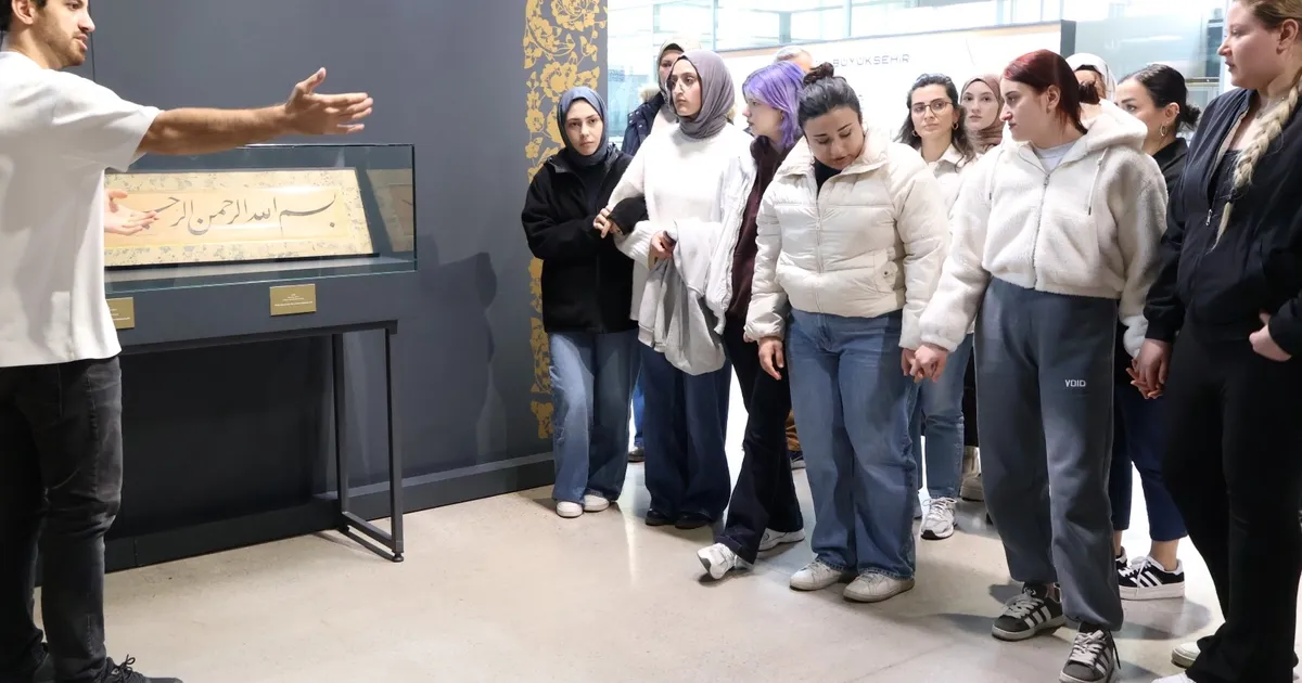 Mukaddes emanetler Kocaeli'de 'Beyaz Kalpleri' duygulandırdı - Gündem Haberleri