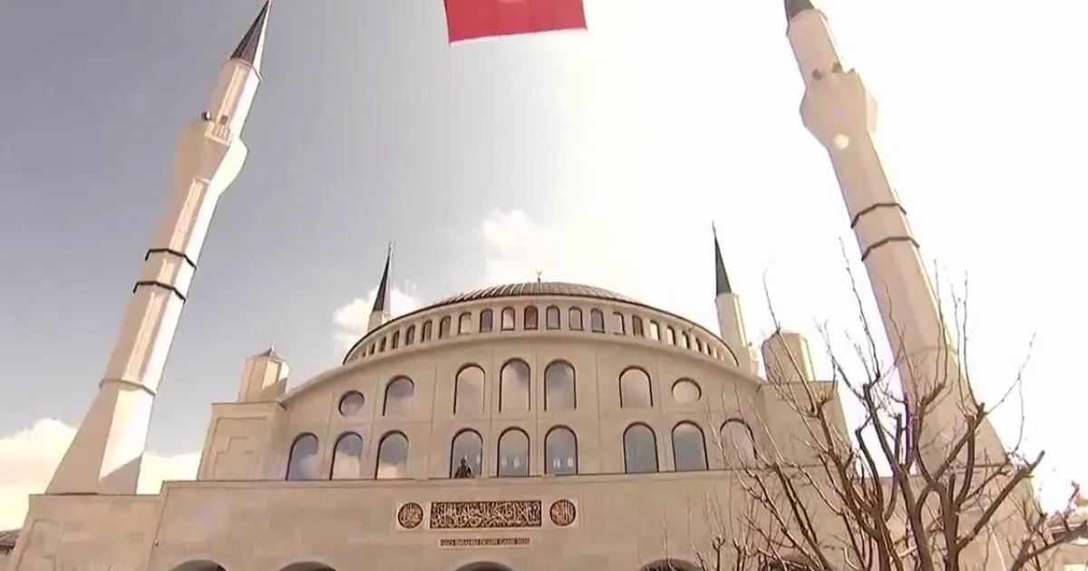 Erdoğan: Değerlerimizi ihya etmeyi sürdüreceğiz