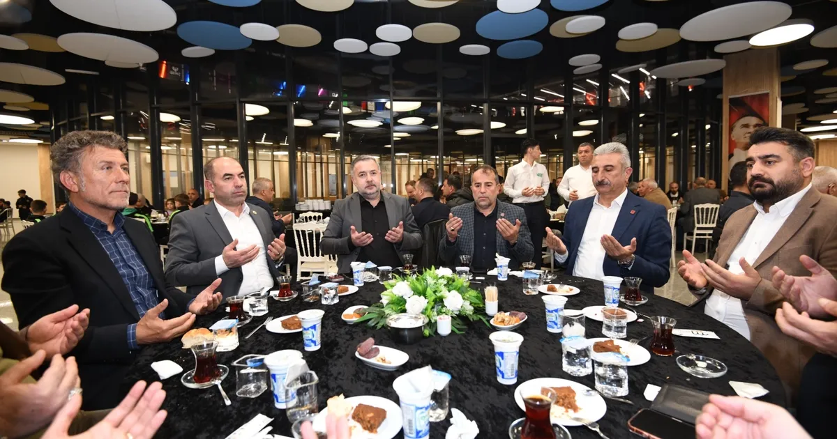 Bursa Osmangazi’de spor camiası iftar sofrasında buluştu