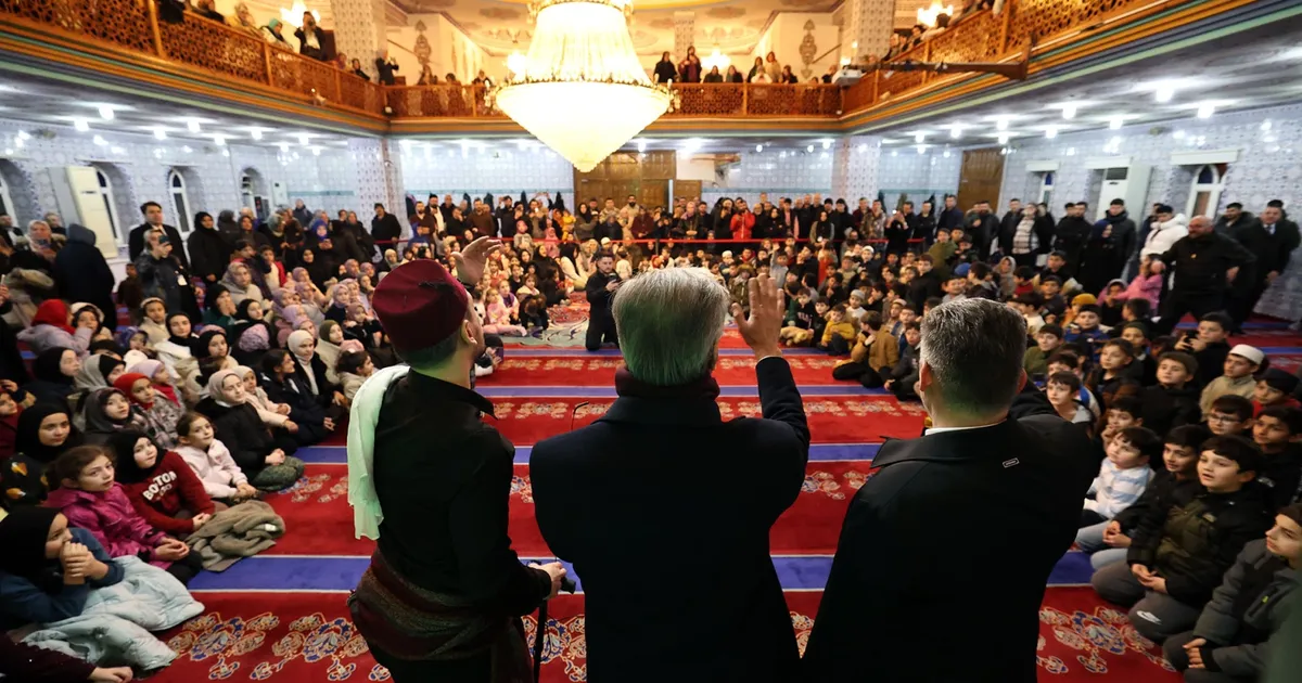 Sakarya'da 16 ilçede 6 bin çocuğa bayram sevinci - Gündem Haberleri