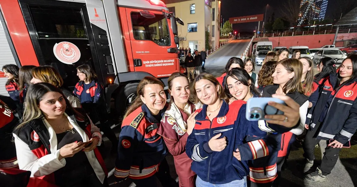 İzmir'de zorlu mesleğin kahramanları ile ESHOT buluşması