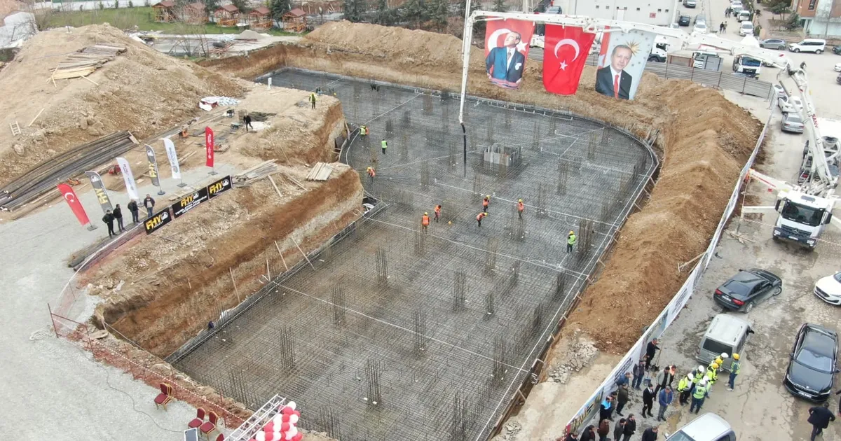 Malatya’da Turgut Özal Gençlik Merkezi’nin temeli atıldı