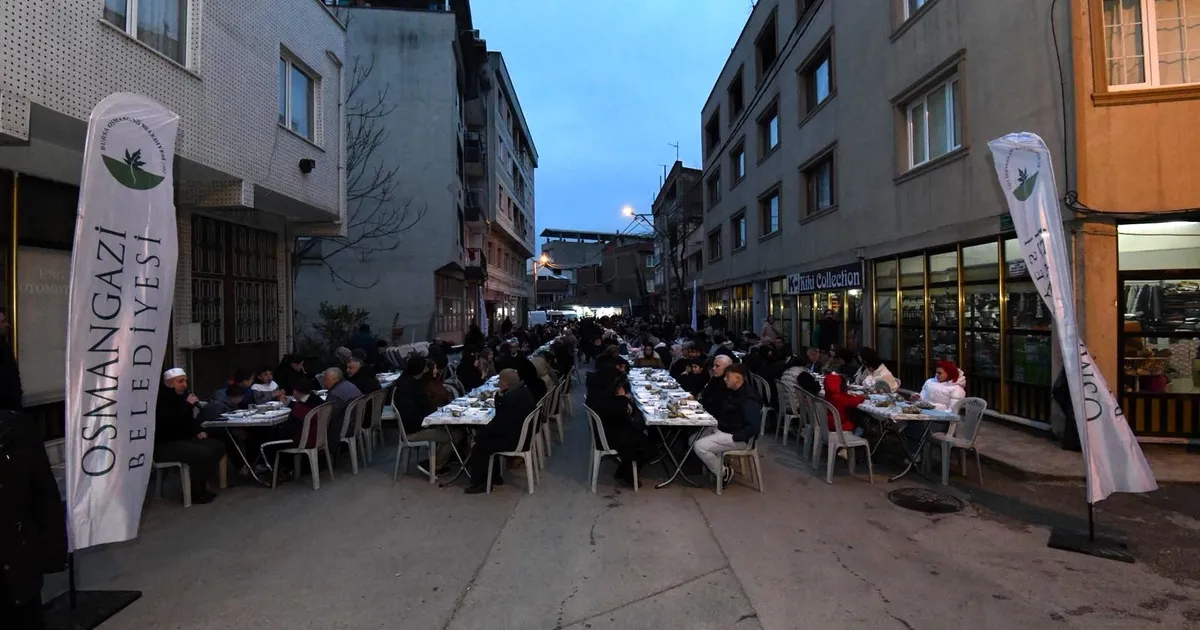 Bursa Osmangazi’de Ramazan’ın son sofrası Gülbahçe’de kuruldu